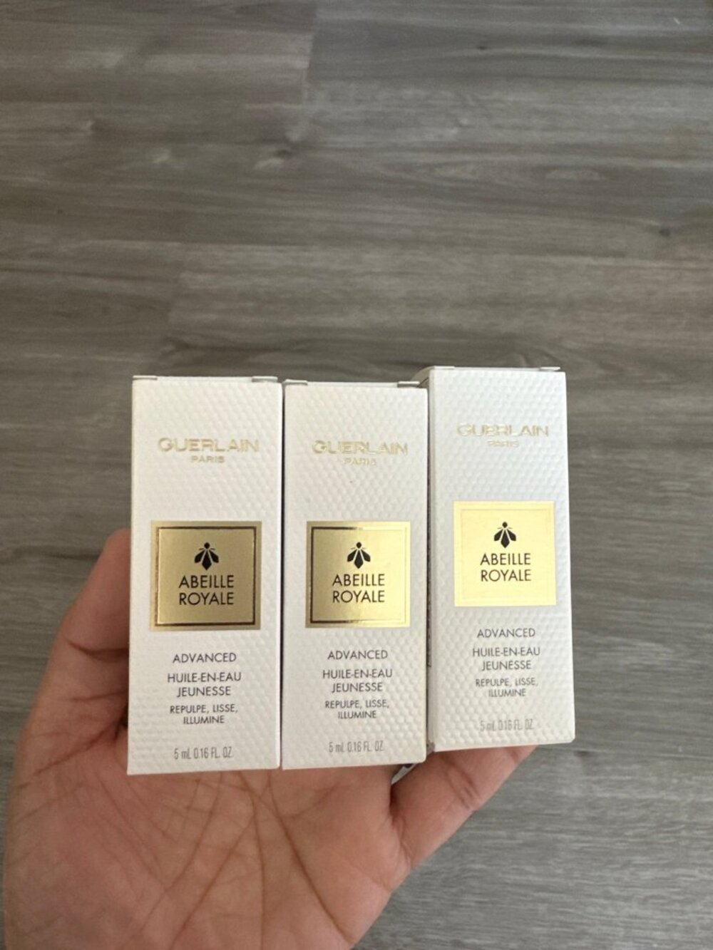 Guerlain Abeille Royale Advanced Youth Watery Oil – 5ml / 0.16 fl oz bundle